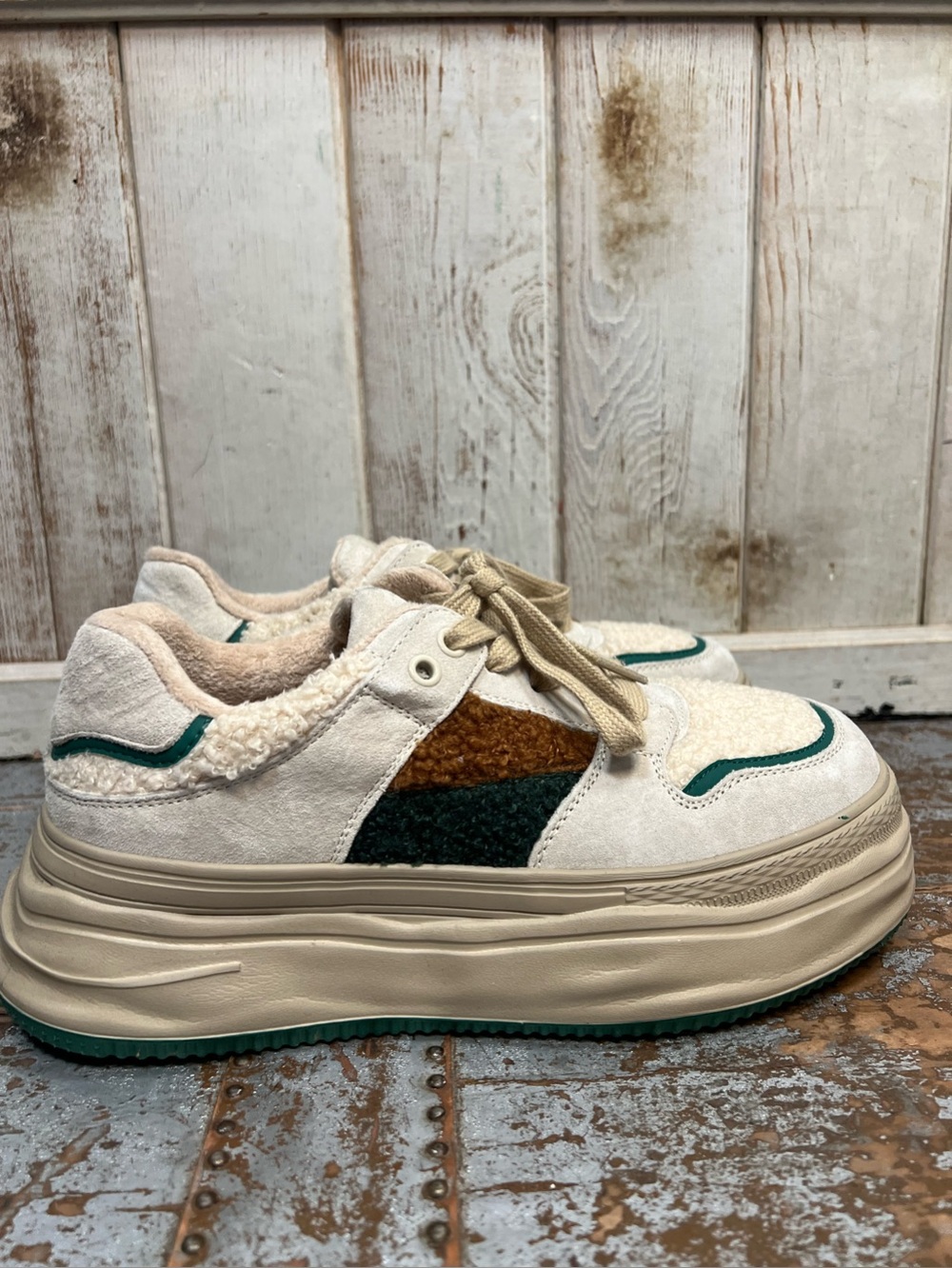 Beau Today Fleece Lace Up Patchwork Chunky Sneaker - Picture 4 of 16